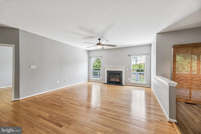 6046 PERSINGER HOUSE CT, Manassas, VA 20112