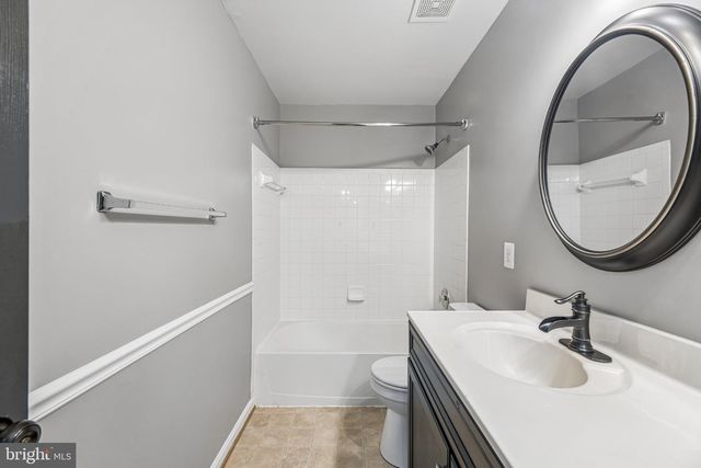 6046 PERSINGER HOUSE CT, Manassas, VA 20112
