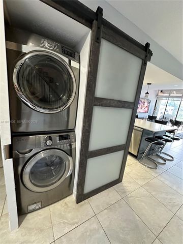 11228 NW 14th Ct, Pembroke Pines, FL 33026