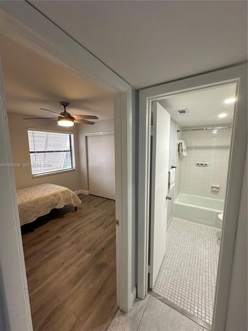 11228 NW 14th Ct, Pembroke Pines, FL 33026