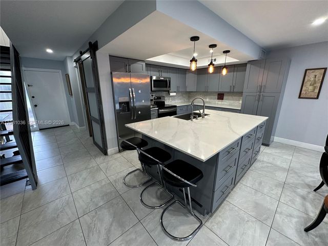 11228 NW 14th Ct, Pembroke Pines, FL 33026