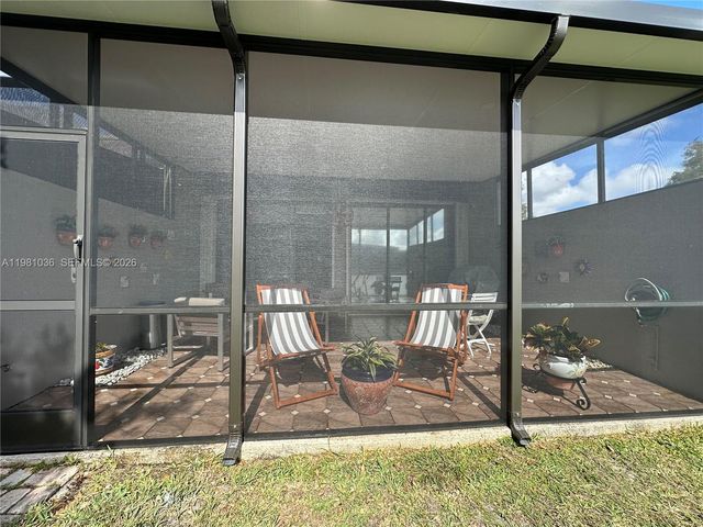 11228 NW 14th Ct, Pembroke Pines, FL 33026