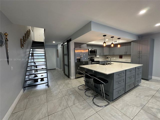 11228 NW 14th Ct, Pembroke Pines, FL 33026