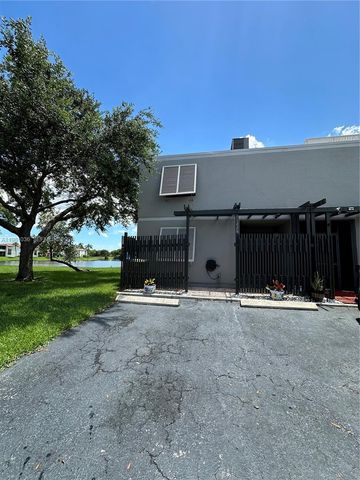 11228 NW 14th Ct, Pembroke Pines, FL 33026