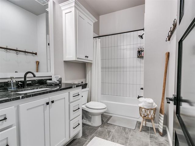 2717 Cherry Glen Drive, Jones, OK 73049