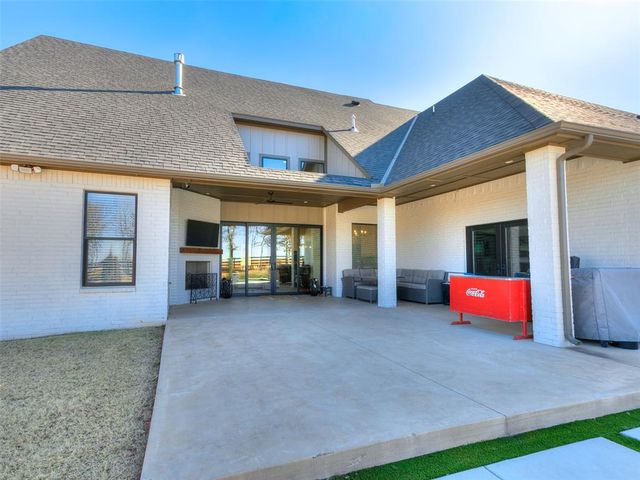 2717 Cherry Glen Drive, Jones, OK 73049