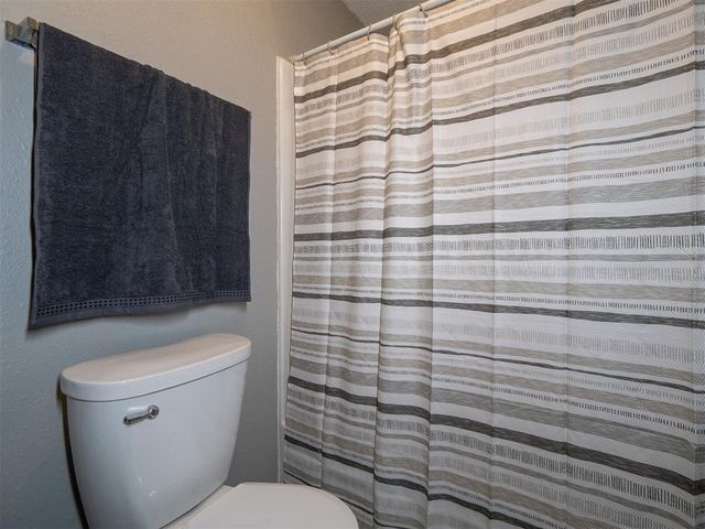 2101 Natchez Drive, Norman, OK 73071