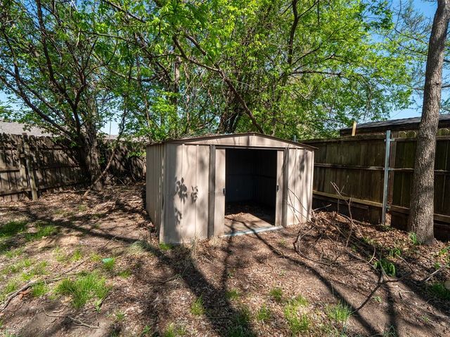 2101 Natchez Drive, Norman, OK 73071