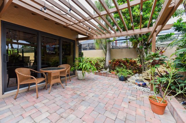 6548 Patio Lane, Boca Raton, FL 33433