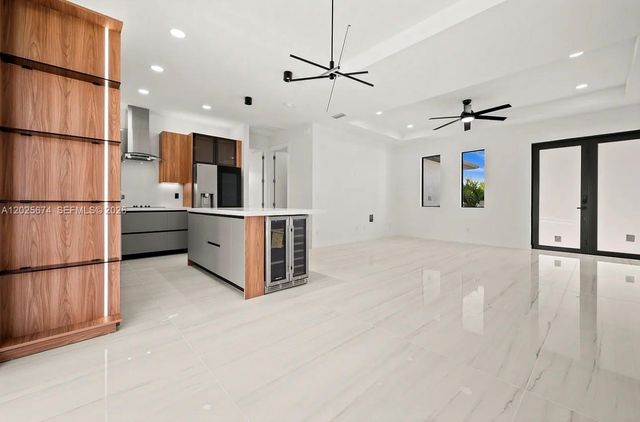 1805 NW 12th, Cape Coral, FL 33993