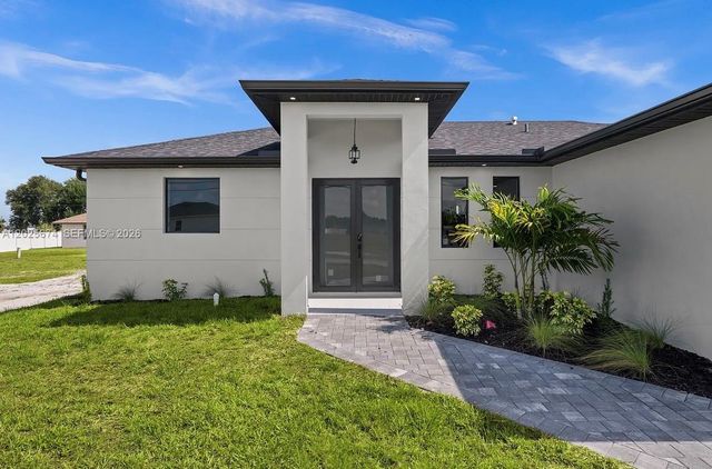 1805 NW 12th, Cape Coral, FL 33993