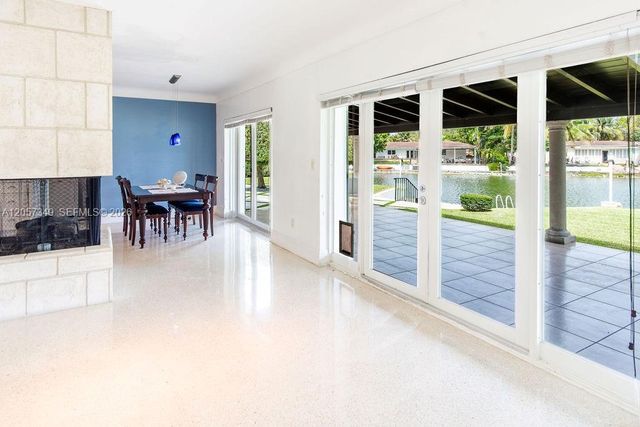 5711 SW 64th Avenue, South Miami, FL 33143