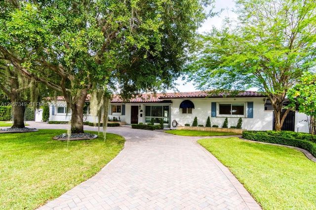 5711 SW 64th Avenue, South Miami, FL 33143