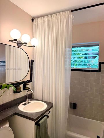 1127 Meridian Ave 8-1127, Miami Beach, FL 33139