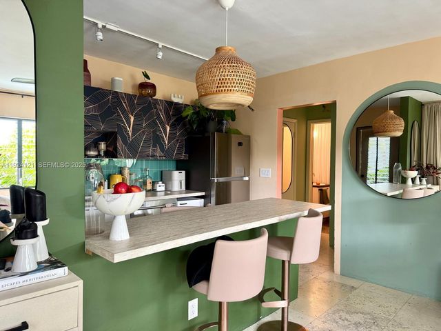 1127 Meridian Ave 8-1127, Miami Beach, FL 33139