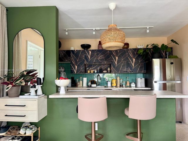 1127 Meridian Ave 8-1127, Miami Beach, FL 33139