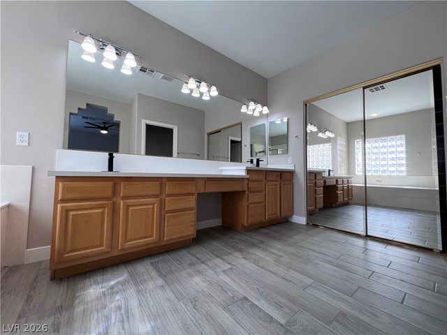 693 Kentons Run Avenue, Henderson, NV 89052