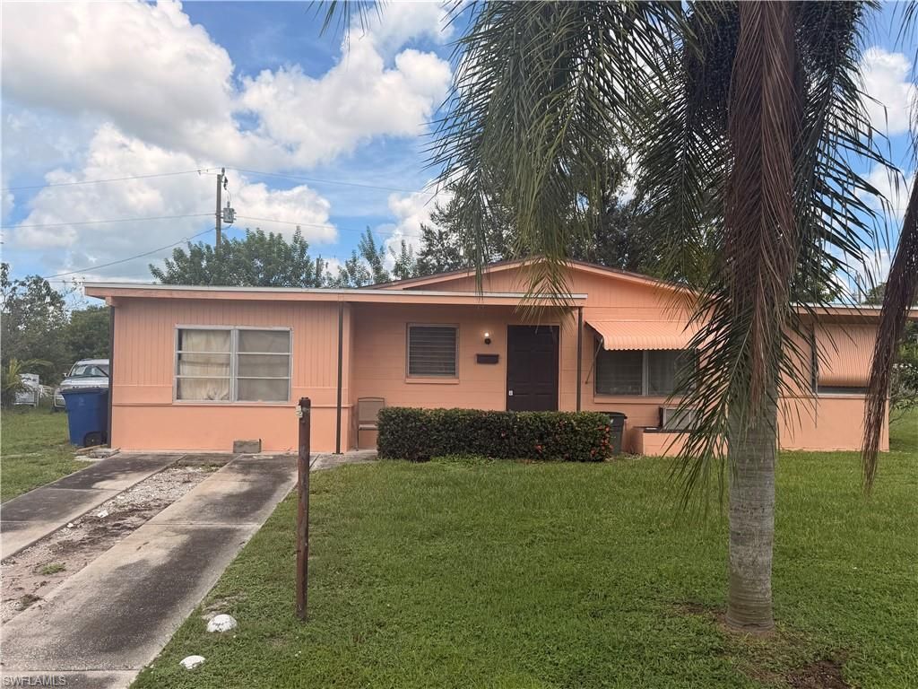 1152 Navajo AVE, LEHIGH ACRES, FL 33936 — exterior