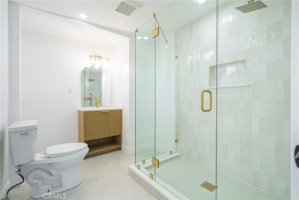 Image 15 of property listing at 10512 Leeds, Norwalk, CA 90650