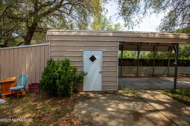 8186 COUNTY LINE Road, Melrose, FL 32666