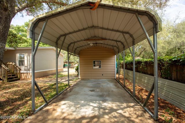8186 COUNTY LINE Road, Melrose, FL 32666