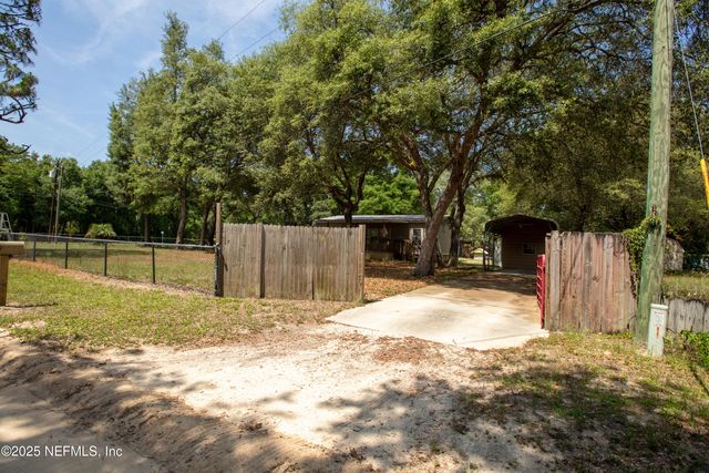 8186 COUNTY LINE Road, Melrose, FL 32666