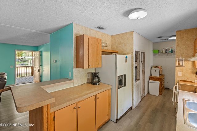 8186 COUNTY LINE Road, Melrose, FL 32666