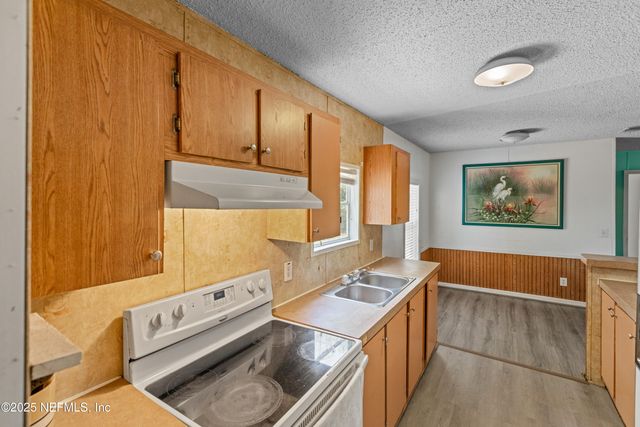 8186 COUNTY LINE Road, Melrose, FL 32666