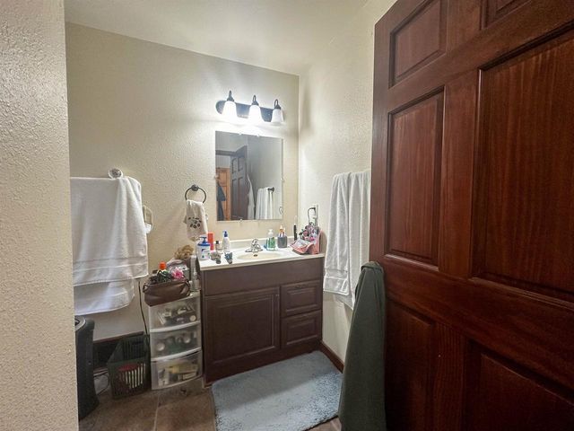 557 MT VERNON STREET, Oshkosh, WI 54901