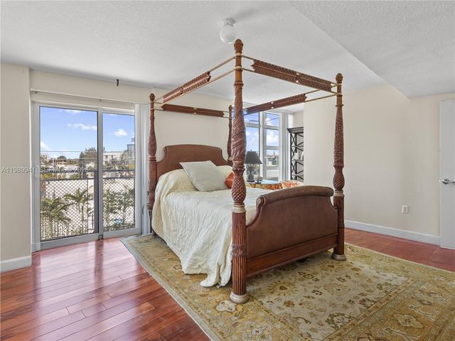 7600 Collins Ave 412, Miami Beach, FL 33141