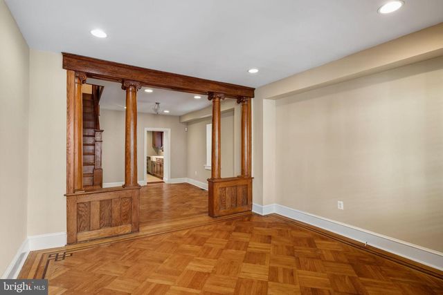 337 CARSON ST, Philadelphia, PA 19128