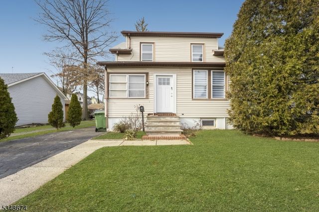 572 W 9Th Ave, Roselle Boro, NJ 07203