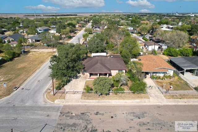 394 W San Francisco Avenue, Raymondville, TX 78580