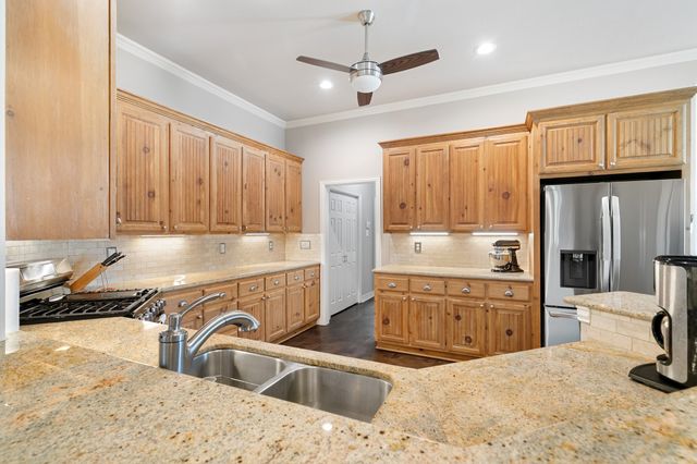 8000 Rodeo Drive, Denton, TX 76208