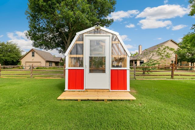 8000 Rodeo Drive, Denton, TX 76208