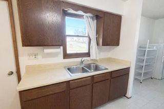 908 Gordon Drive, Knoxville, IA 50138