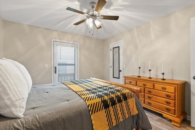 706 PARK DE VILLE PL, Columbia, MO 65203