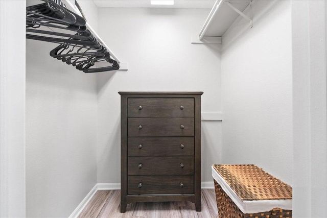 706 PARK DE VILLE PL, Columbia, MO 65203