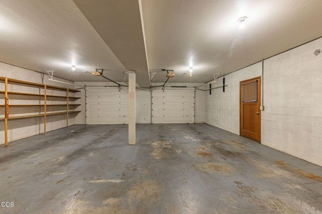 1618 Azalea Drive, Grants Pass, OR 97526