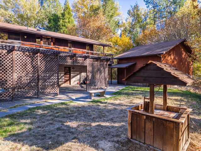 1618 Azalea Drive, Grants Pass, OR 97526