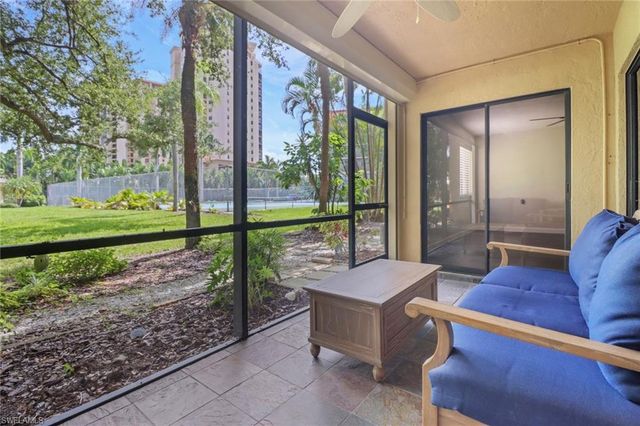 7115 Lakeridge CT 110, Fort Myers, FL 33907