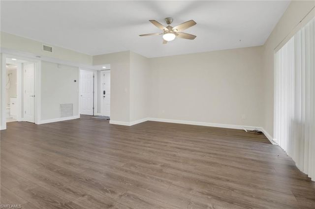 7115 Lakeridge CT 110, Fort Myers, FL 33907