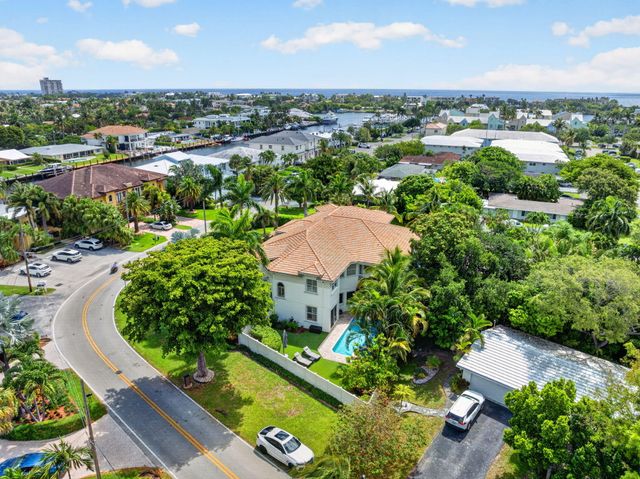 2844 NE 26th Avenue, Lighthouse Point, FL 33064