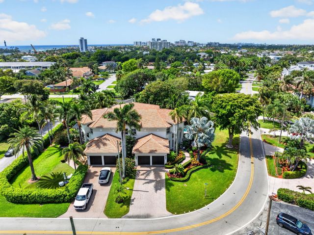 2844 NE 26th Avenue, Lighthouse Point, FL 33064