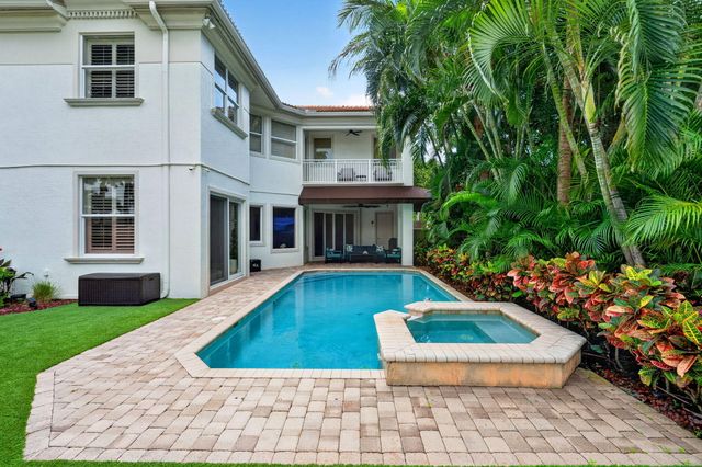 2844 NE 26th Avenue, Lighthouse Point, FL 33064