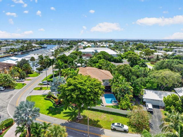 2844 NE 26th Avenue, Lighthouse Point, FL 33064