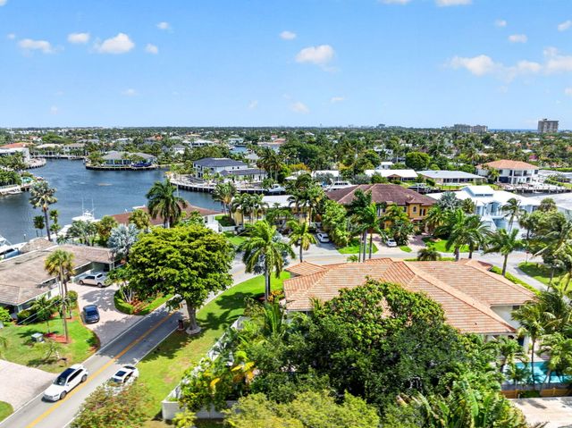 2844 NE 26th Avenue, Lighthouse Point, FL 33064