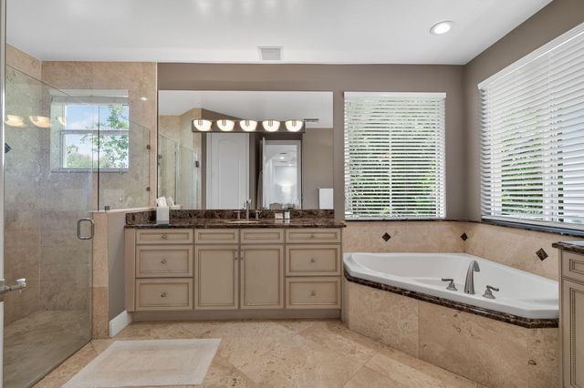 2844 NE 26th Avenue, Lighthouse Point, FL 33064