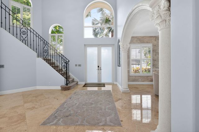 2844 NE 26th Avenue, Lighthouse Point, FL 33064