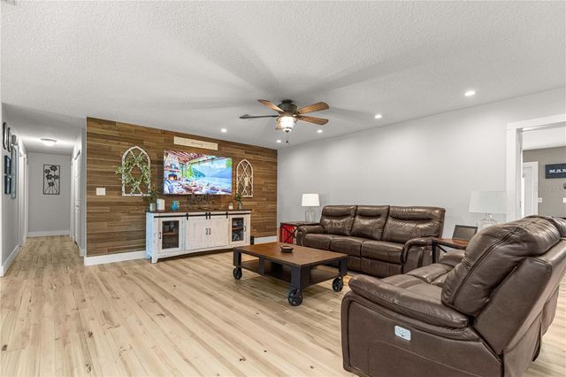 2940 NE 49TH STREET, Ocala, FL 34479